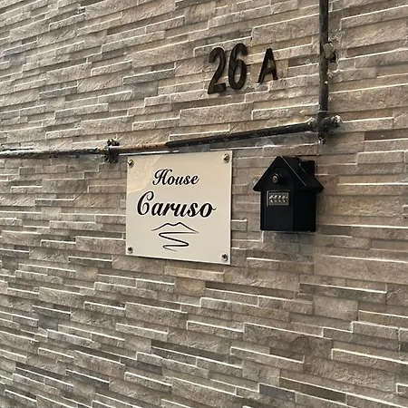 Caruso House شقة